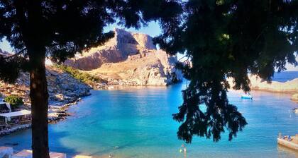 Villa Vitabel 3 Bedroom with Infinity Pool and Sea View in Lindos