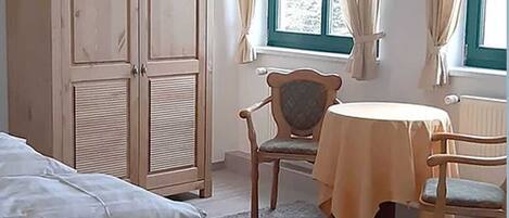 1 bedroom, travel crib, WiFi, bed sheets