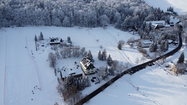 Snow and ski sports