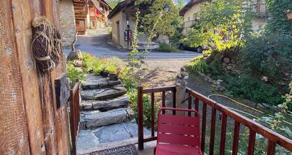 10 minutes from the ski slopes, authenticity, charm and great comfort