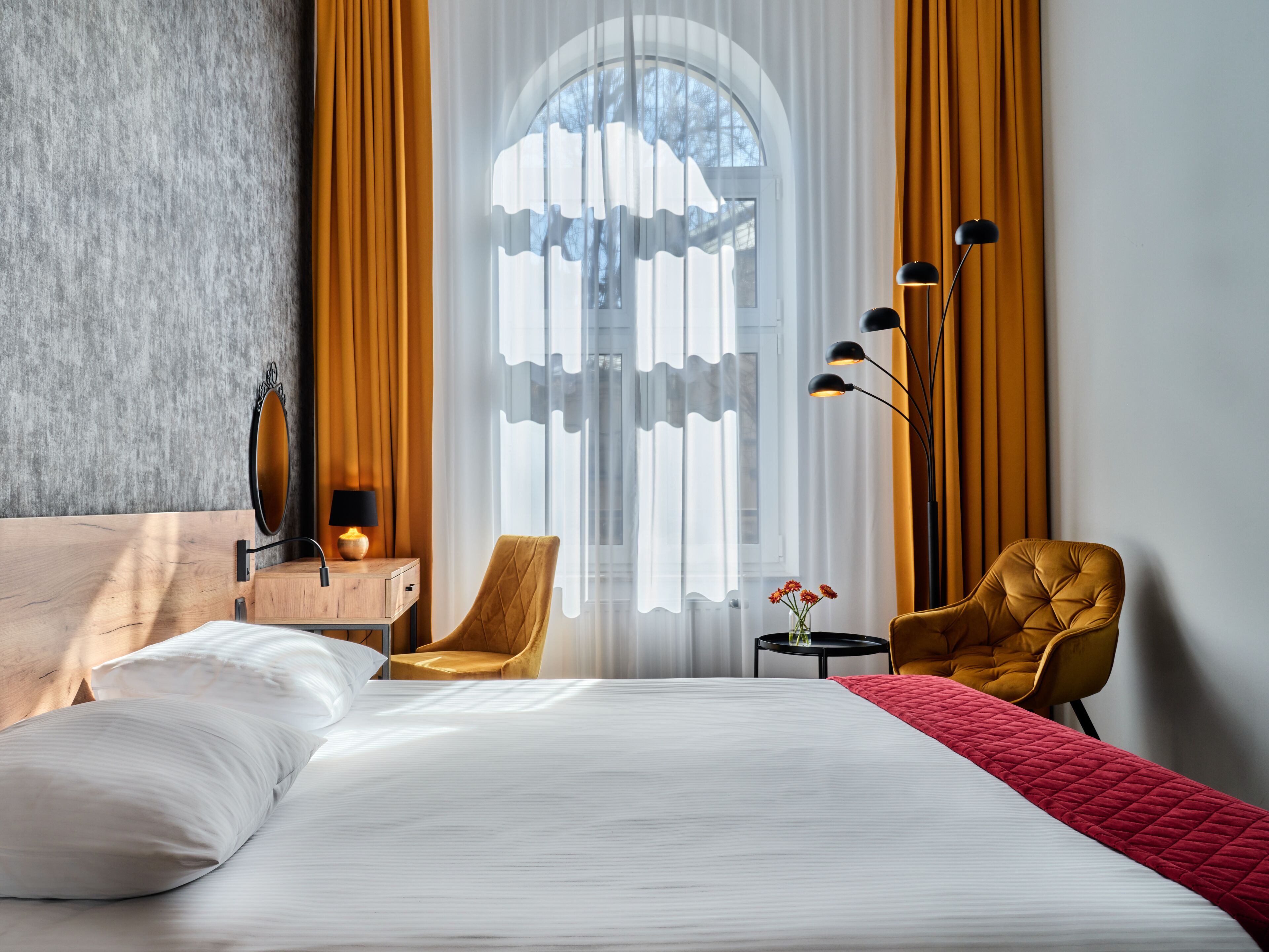 standard double room | 1 bedroom, hypo-allergenic bedding, in-room safe, desk