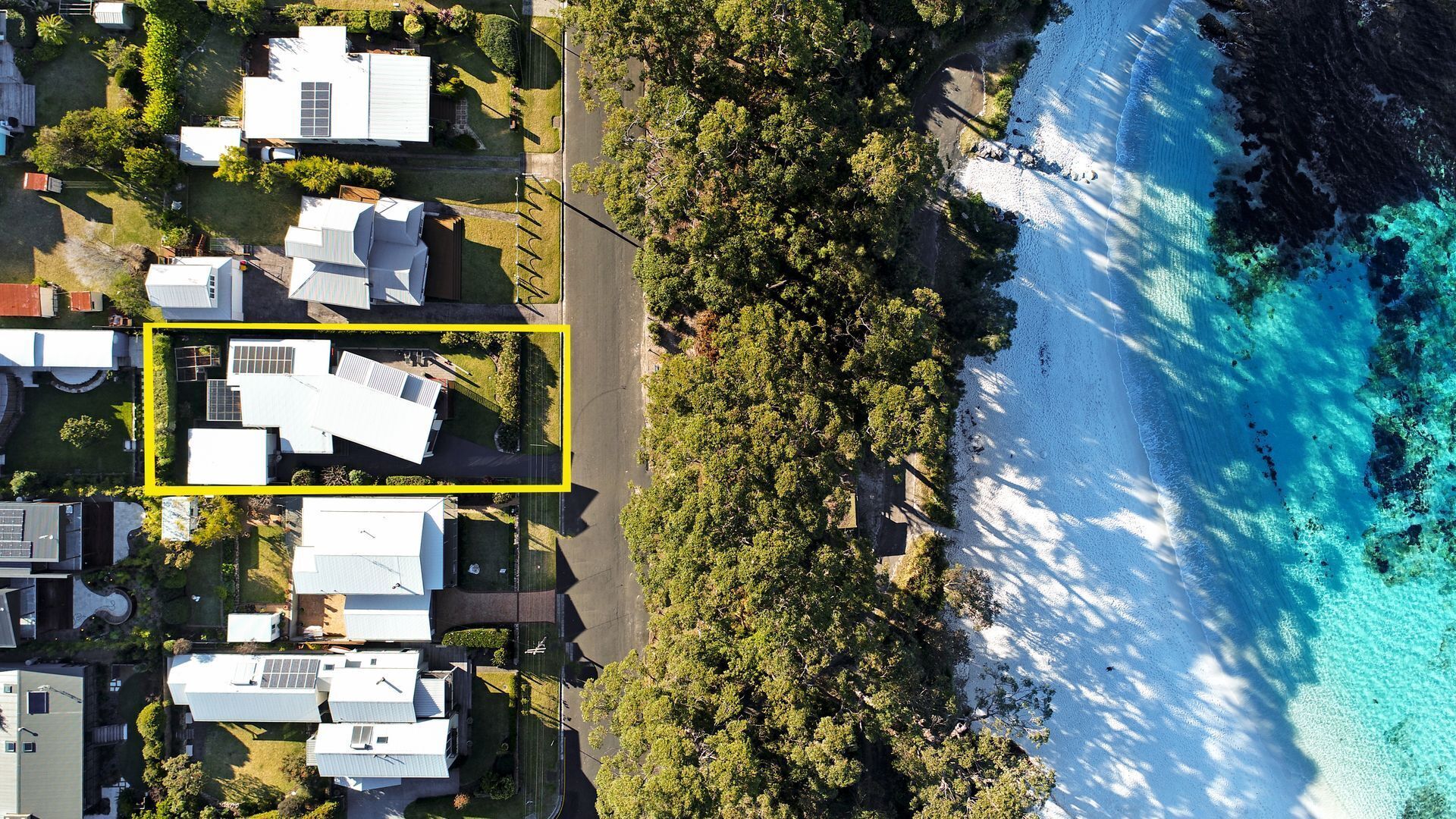 Hyams Drift + Studio: Across from the white sands & crystal clear waters of Hyams beach