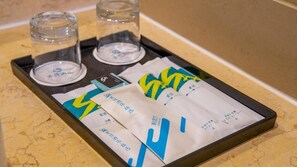 Business Room | Bathroom | Slippers - suoxingjiudian (Dongguan)