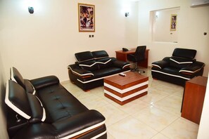 Executive Room | Individually decorated, individually furnished, laptop workspace - Royale Pruriel Hotels (Abuja)