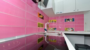 ヴィラ | 専用キッチン | 冷蔵庫、電子レンジ、オーブン、コンロ