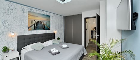Villa | 2 bedrooms, iron/ironing board, WiFi (free), bed sheets