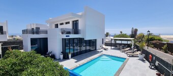 Exclusive villa in an exclusive area of ​​Puerto del Carmen