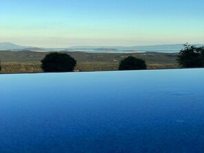 Piscine extérieure (ouverte en saison)