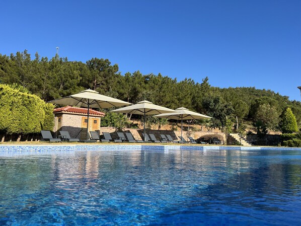 Außenpool (je nach Saison geöffnet)