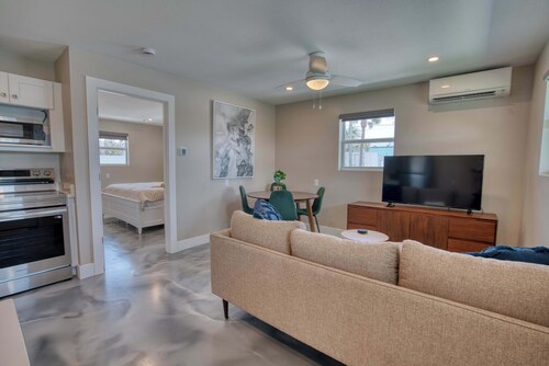 Mango Street Inn Suite 4