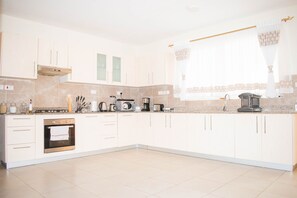 Deluxe Apartment - Mellow Suites (Nairobi)