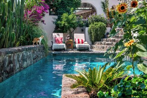 Pool - Hiraeth: Serene house for 2 with pool and garden in Santorini (Megalochori, Santorini)