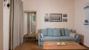 House | Living area | 42-inch Smart TV with satellite channels, TV, Netflix