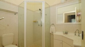 Dusche, Haartrockner