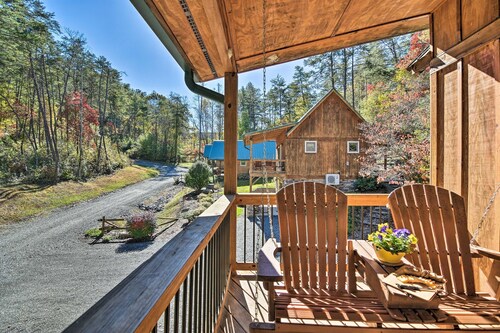 Elk Path Cabin w/ Hot Tub & Fireplace – 15 Mi to Asheville