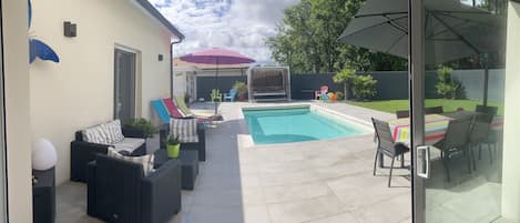 Outdoor pool, a heated pool