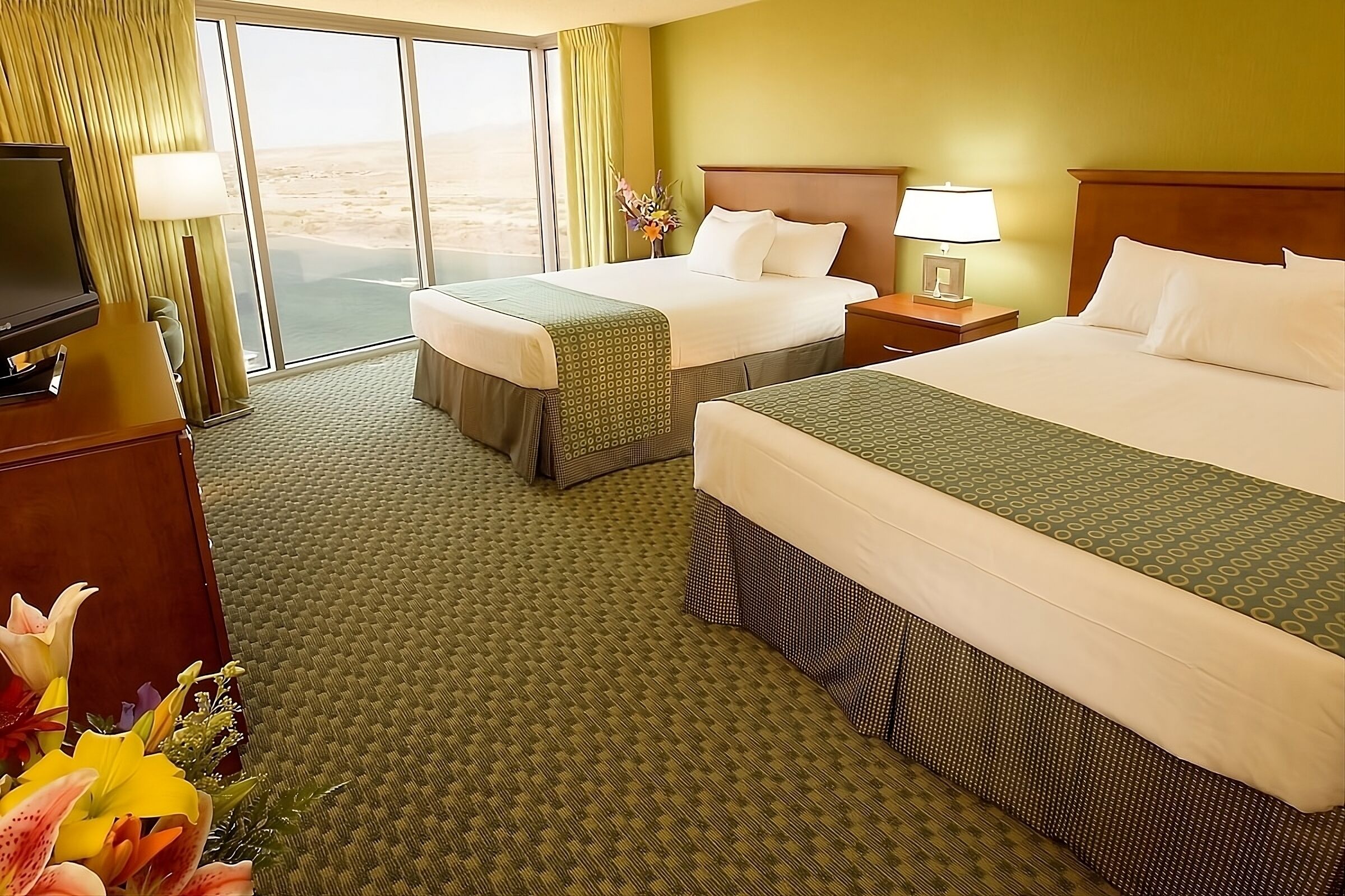 Riverview Room - 2 Queens at Aquarius Casino Resort