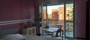 1 bedroom, free WiFi