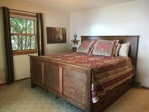3 habitaciones, escritorio, wifi gratis y ropa de cama 