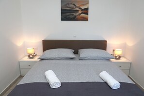 Appartement | 2 chambres, fer et planche à repasser, Wi-Fi gratuit, draps fournis