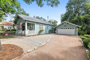 House, 2 Bedrooms | Exterior - Ms. Bunny's Bungalow 2 Bedroom Home by RedAwning (Fredericksburg)