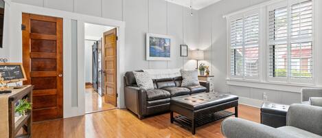 Rumah, 2 kamar tidur | Area keluarga | Smart TV