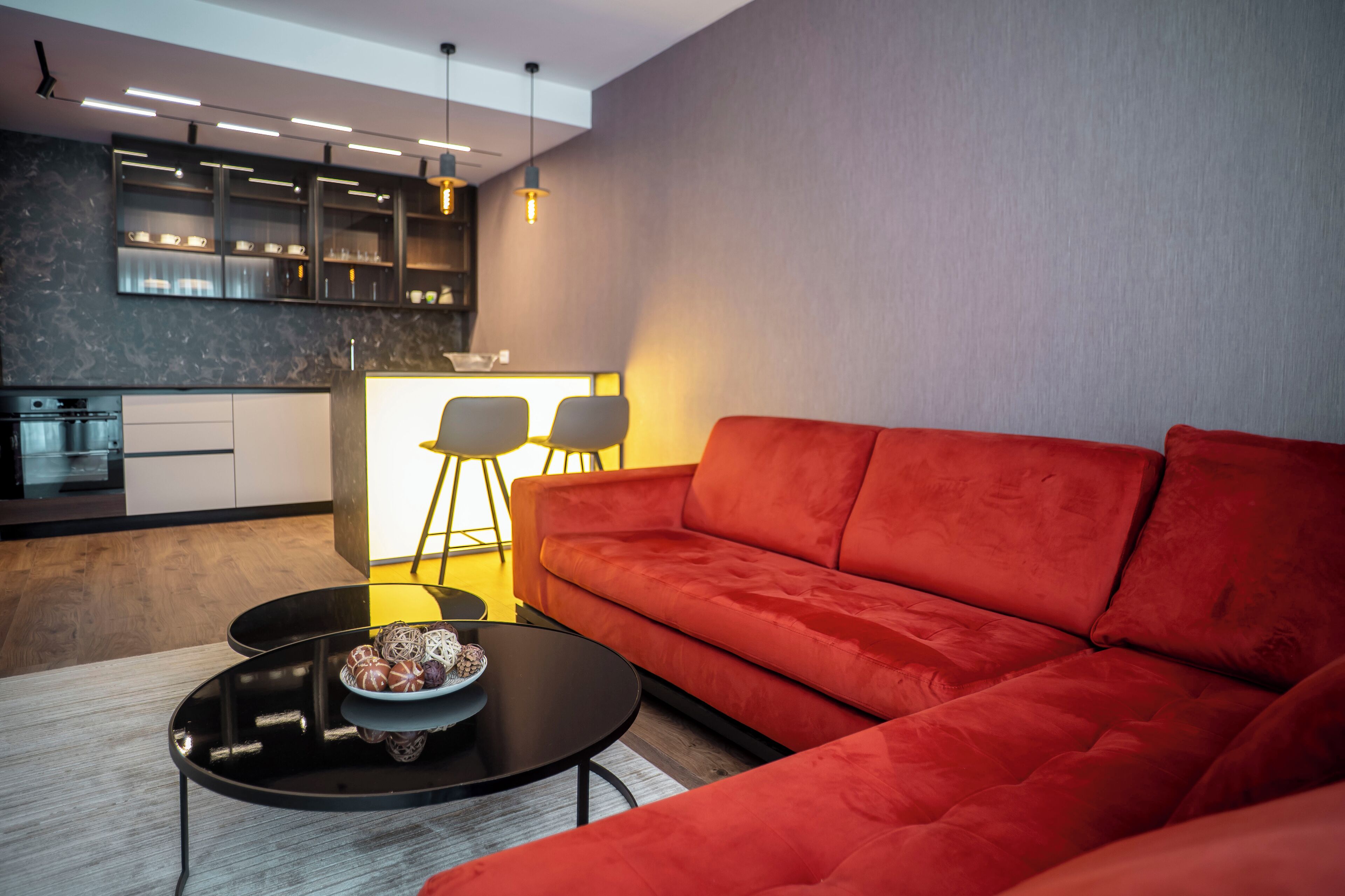 エクスクルーシブ アパートメント | リビング エリア | 40 インチの液晶テレビ (ケーブル放送視聴可)、テレビ