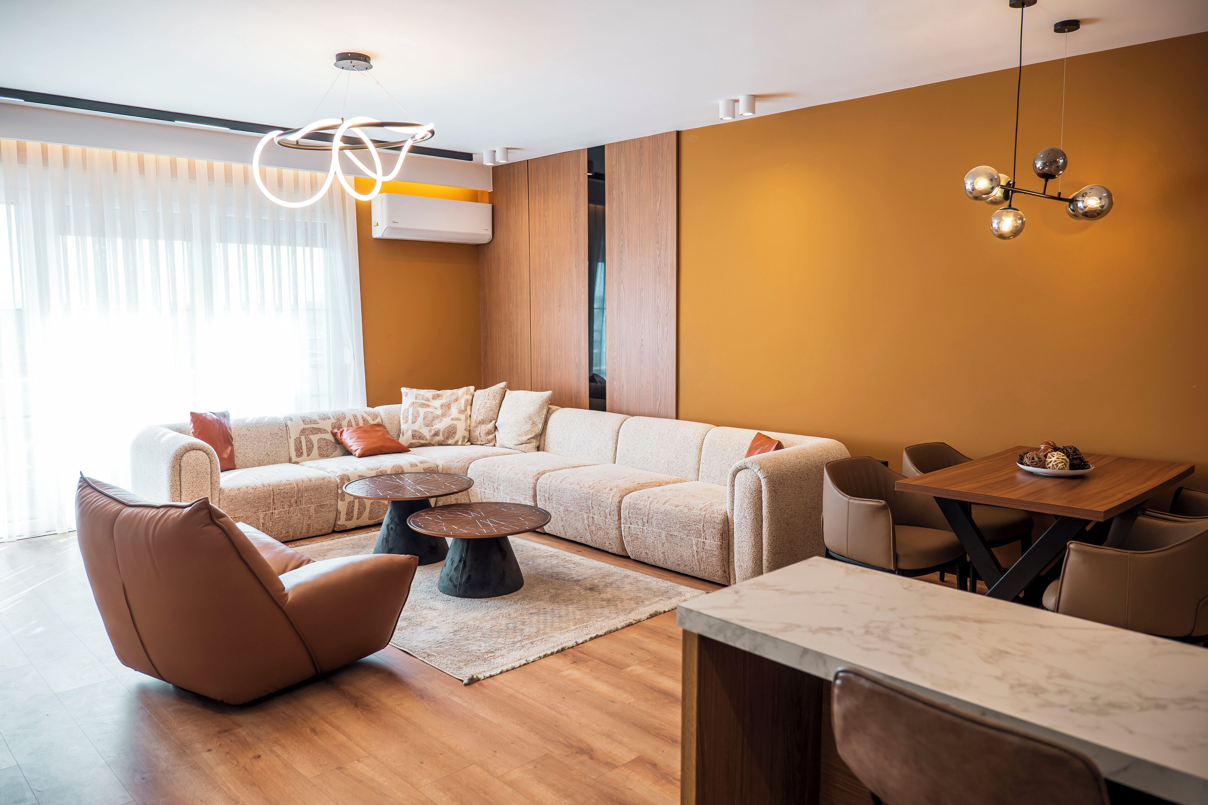 デラックス アパートメント | ミニバー、デスク、ノートパソコン用作業スペース、防音設備