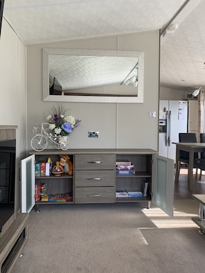 キャビン | 2 室のベッドルーム、アイロン / アイロン台、WiFi (無料)、ベッドシーツ