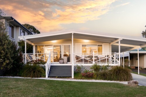 'Minerva Cottage Jervis Bay'- Cosy Couples Retreat