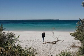 Beach - 'Minerva Cottage Jervis Bay'- Cosy Couples Retreat (Vincentia)
