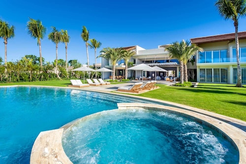 Costa Mar 10 Exclusive Oceanfront Estate 6BR Casa de Campo, Dominican Republic