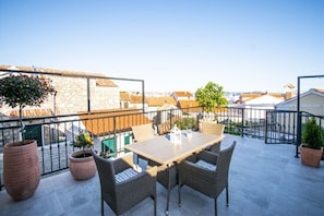 Casa, 2 camas Queen size | Balcón