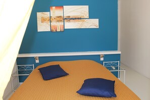 5 Schlafzimmer, Zimmersafe, Bügeleisen/Bügelbrett, Reisekinderbett