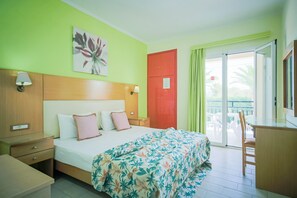 In-room safe, free WiFi, bed sheets - Roseclub Apartments (Zakynthos)