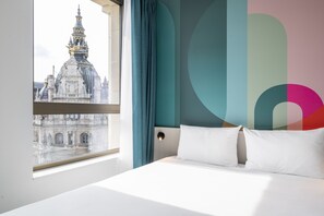 Habitación doble estándar | Escritorio, cortinas blackout y insonorización