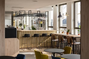 Bar (en el alojamiento)
