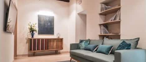 TV, books
