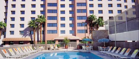 Piscine extérieure, piscine chauffée