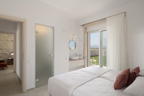 2 Schlafzimmer, Zimmersafe, Bügeleisen/Bügelbrett, Reisekinderbett