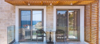 Thronos Aqua Appartment 1