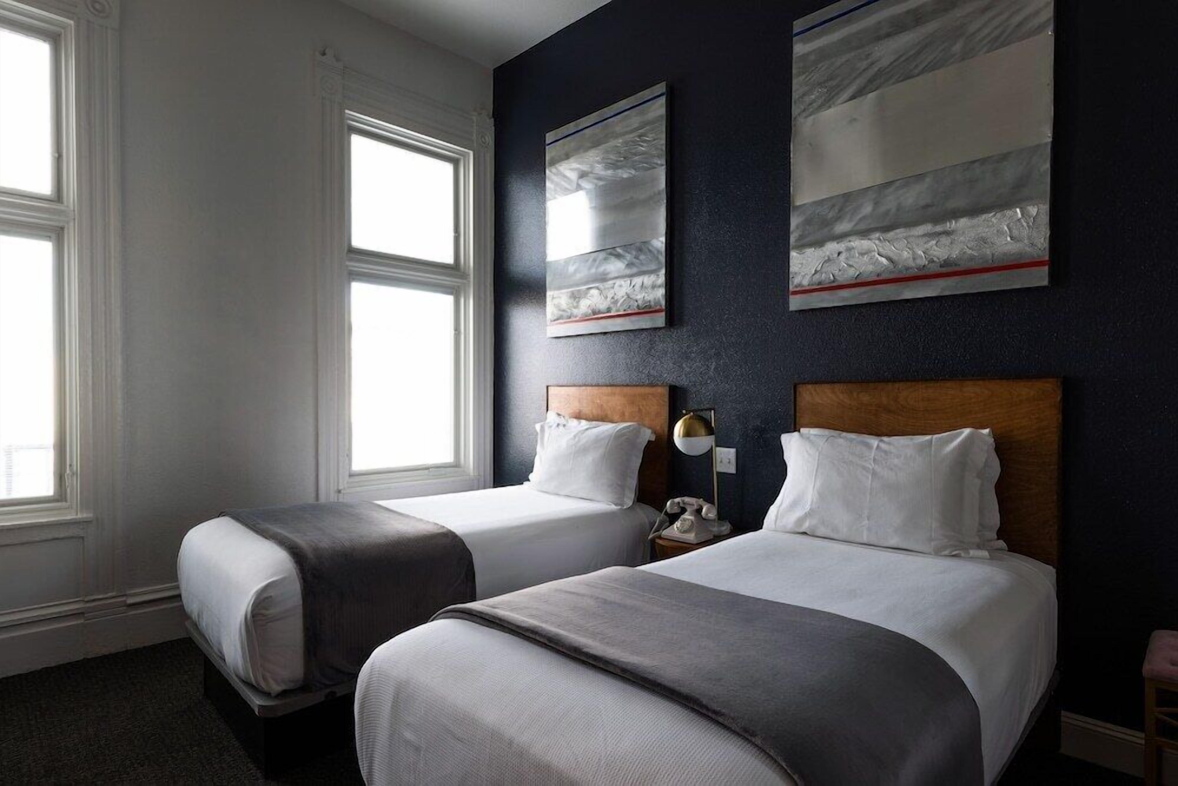 Free WiFi, bed sheets