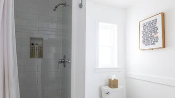 Shower, towels