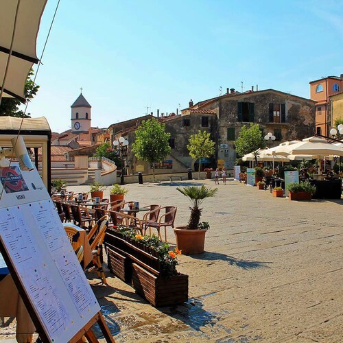 BEAUTIFUL INDEPENDENT VILLETTA SEA VIEW private parking + air conditioning