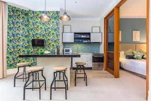 2 bedrooms, desk, iron/ironing board, free WiFi