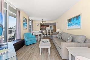 TV, DVD player - Bay Watch 240-2BR/2BA Oceanfront Condo in North Myrtle Beach (North Myrtle Beach)