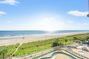 On the beach - Bay Watch 532-2BR/2BA Oceanfront Condo in North Myrtle Beach (North Myrtle Beach)
