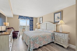 3 bedrooms, free WiFi, bed sheets - Bay Watch 915-3BR/3BA Oceanfront Condo in North Myrtle Beach (North Myrtle Beach)