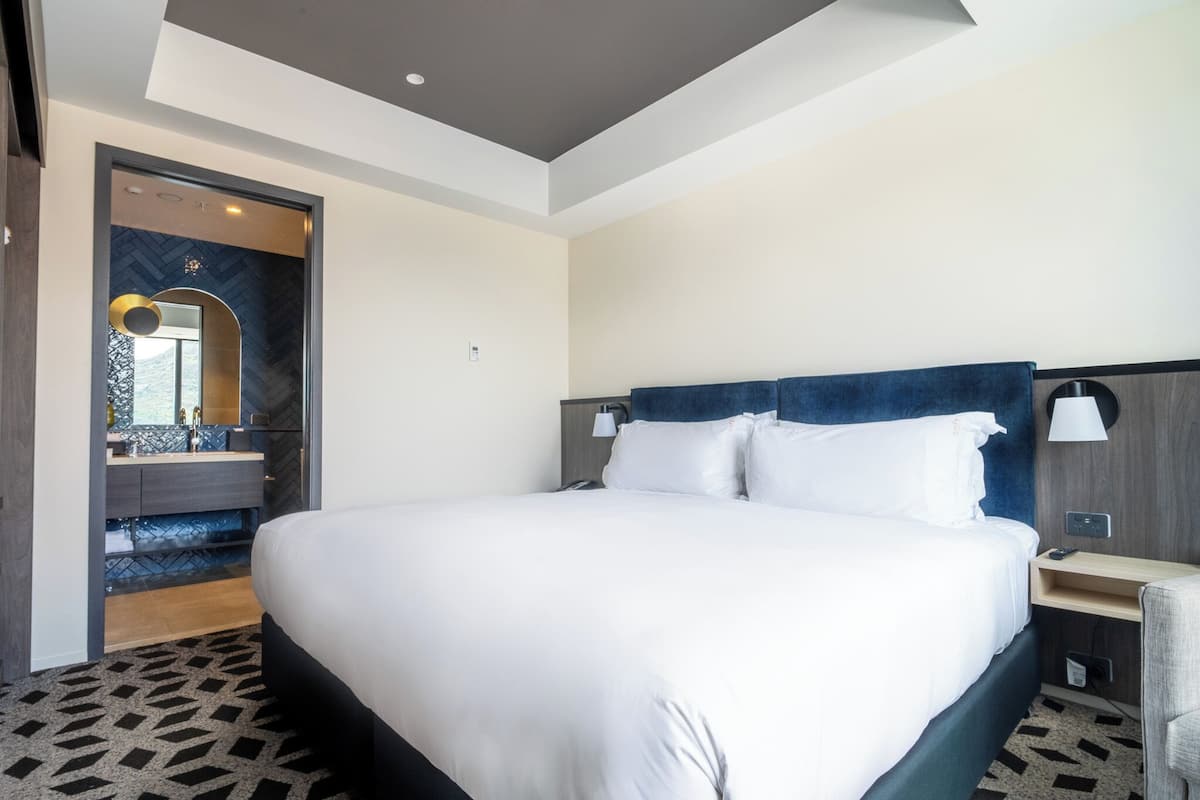 Family Room, Multiple Beds (Family Room, California King) | In-room safe, desk, laptop workspace, blackout drapes