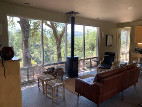 VIEWS!!  Last Minute/Longer Stay SPECIALS!